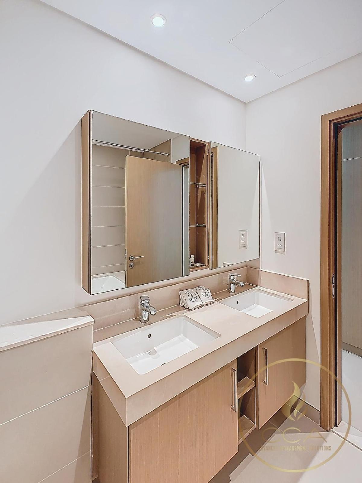 Seafront Retreat Amazing Views Apartment Dubai