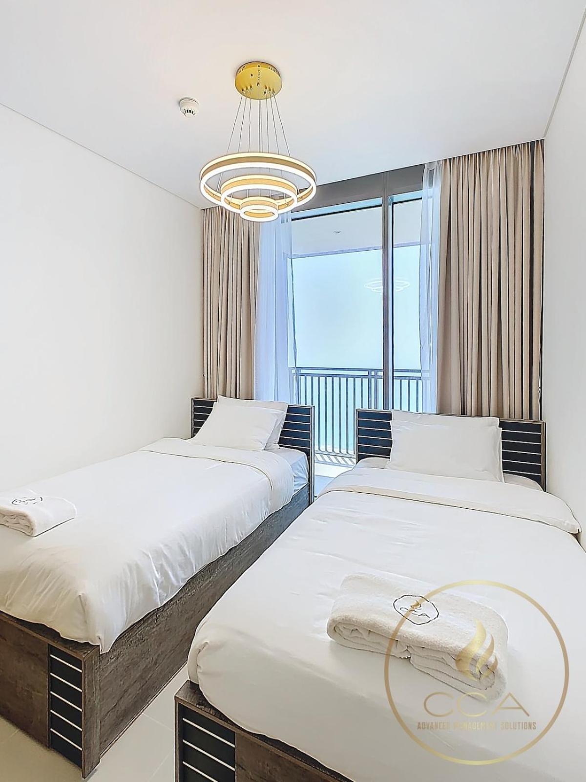 Apartment Seafront Retreat Amazing Views Dubai